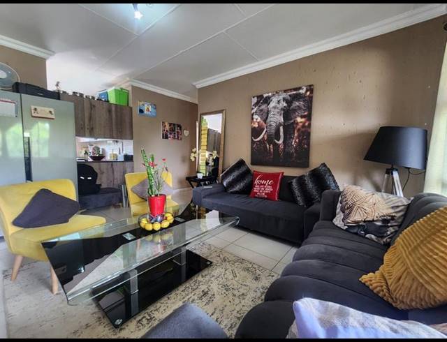 3 BEDROOM TOWNHOUSE FOR SALE IN ALBERANTE